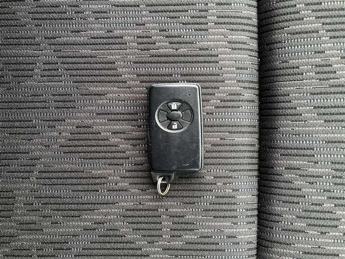 2011 Toyota Corolla Rumion DBA-ZRE152N (UW-69d9fa2250a1a)[21]