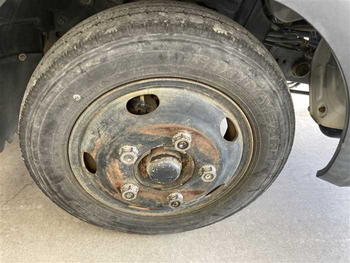 2001 Mazda Titan KK-WHF5T (UW-69d9fa27269ef)[9]