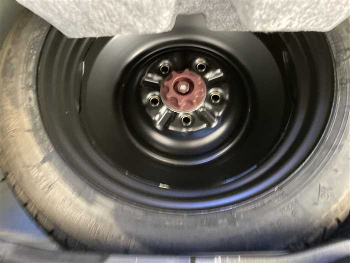 2016 Toyota Esquire DBA-ZRR80G (UW-69d9fa279a101)[13]