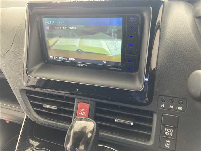 2016 Toyota Esquire DBA-ZRR80G (UW-69d9fa279a101)[23]