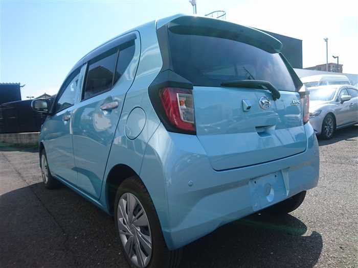 2023 Daihatsu Mira es LA360S (UW-69d9fa29e914c)[2]