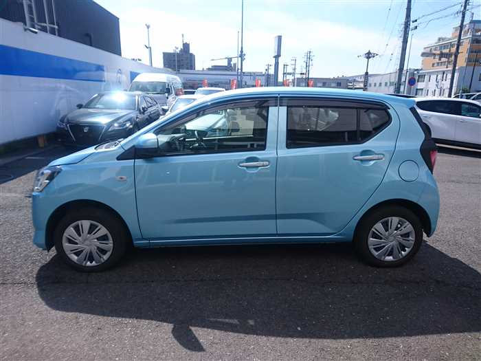 2023 Daihatsu Mira es LA360S (UW-69d9fa29e914c)[6]