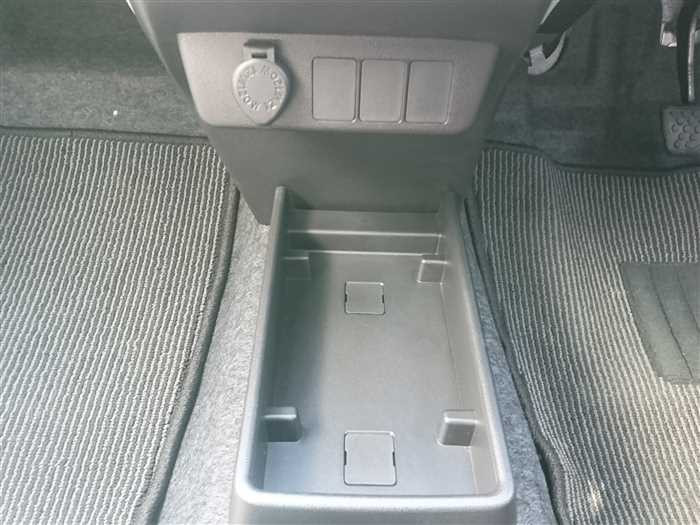 2023 Daihatsu Mira es LA360S (UW-69d9fa29e914c)[22]