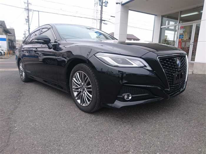 2021 Toyota Crown Hybrid AZSH20 (UW-69d9fa324d707)[1]
