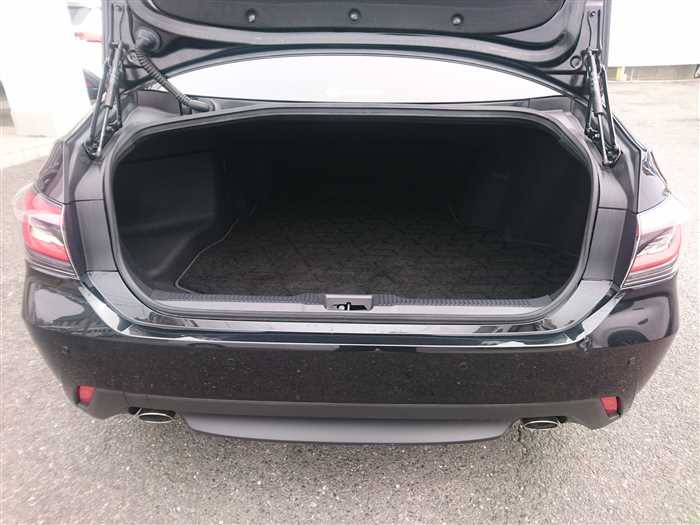 2021 Toyota Crown Hybrid AZSH20 (UW-69d9fa324d707)[12]