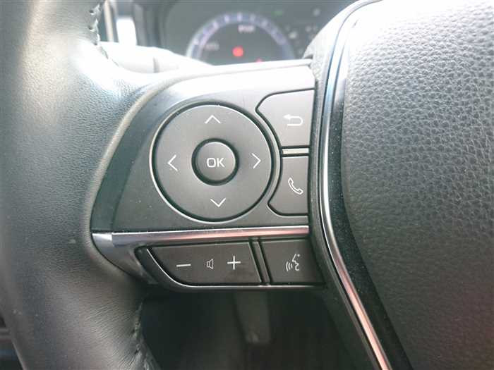 2021 Toyota Crown Hybrid AZSH20 (UW-69d9fa324d707)[24]