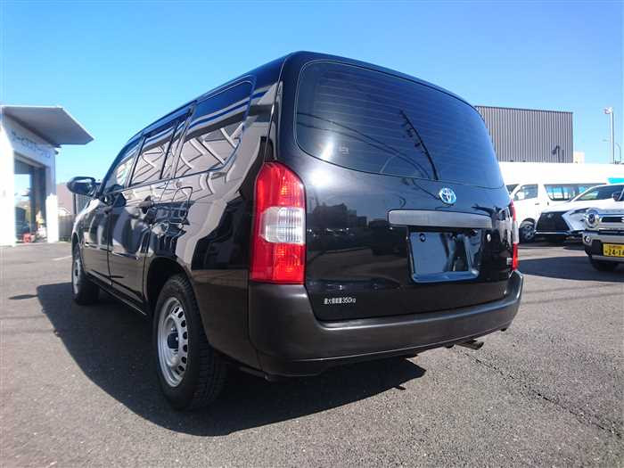 2023 Toyota Probox Van NHP160V (UW-69d9fa39104f8)[1]