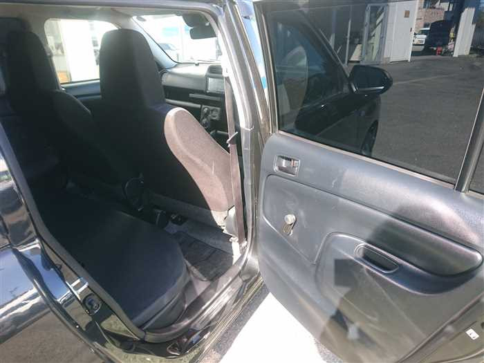 2023 Toyota Probox Van NHP160V (UW-69d9fa39104f8)[10]