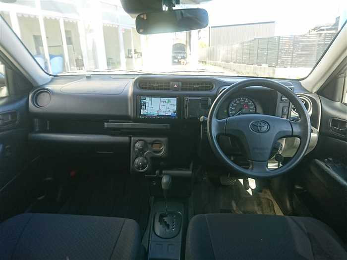 2023 Toyota Probox Van NHP160V (UW-69d9fa39104f8)[15]