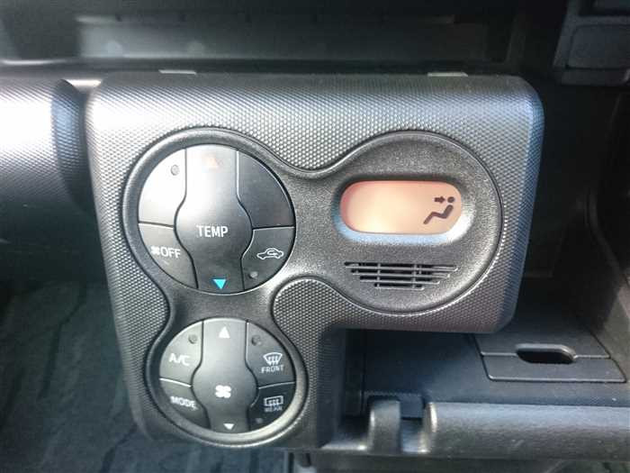 2023 Toyota Probox Van NHP160V (UW-69d9fa39104f8)[21]