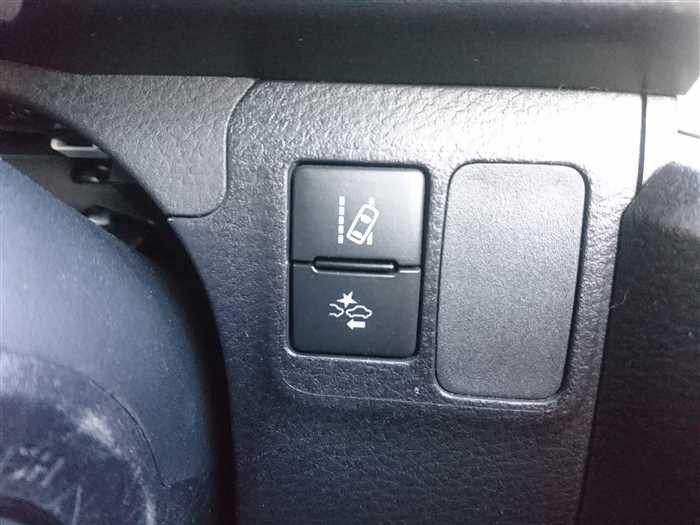 2023 Toyota Probox Van NHP160V (UW-69d9fa39104f8)[26]