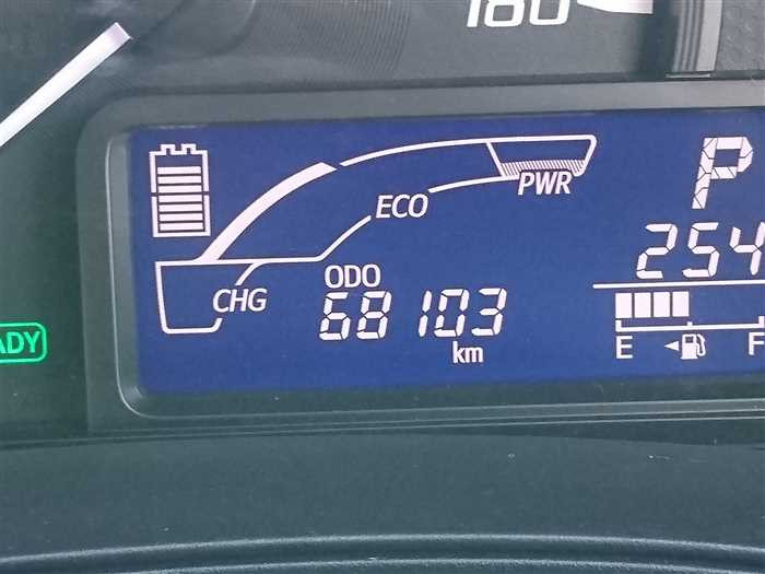 2023 Toyota Probox Van NHP160V (UW-69d9fa39104f8)[27]