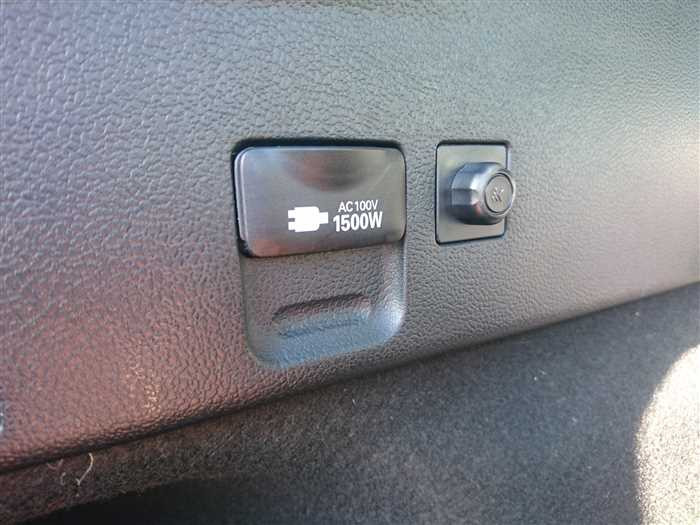 2019 Toyota Prius PHV ZVW52 (UW-69d9fa3a542b8)[13]