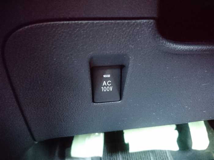 2019 Toyota Prius PHV ZVW52 (UW-69d9fa3a542b8)[21]