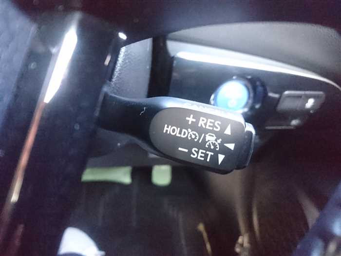 2019 Toyota Prius PHV ZVW52 (UW-69d9fa3a542b8)[24]