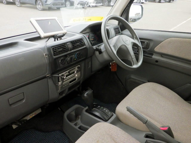 2001 Mitsubishi Town Box U61W (UW-69e73593aa83f)[10]