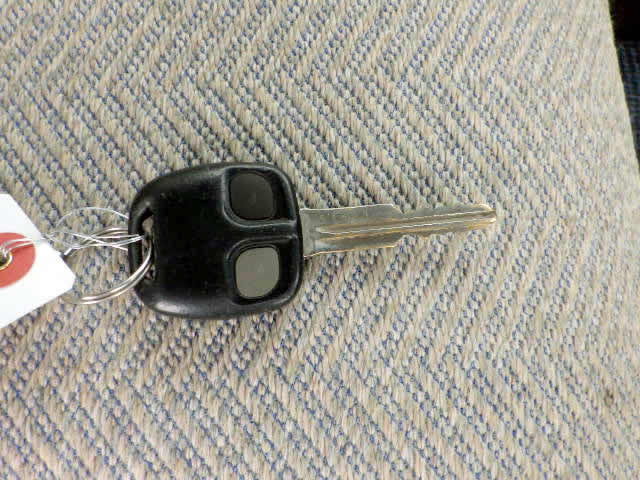 2001 Mitsubishi Town Box U61W (UW-69e73593aa83f)[16]