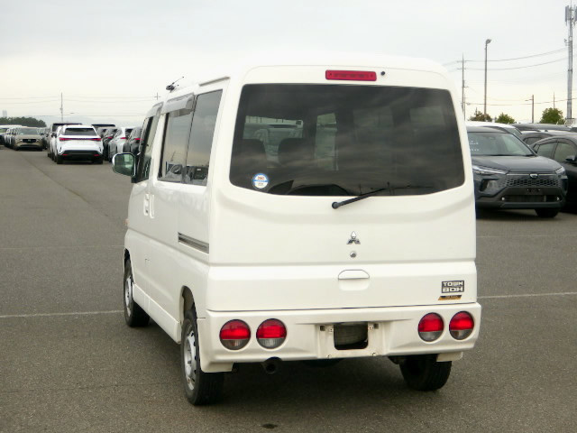 2001 Mitsubishi Town Box U61W (UW-69e73593aa83f)[1]