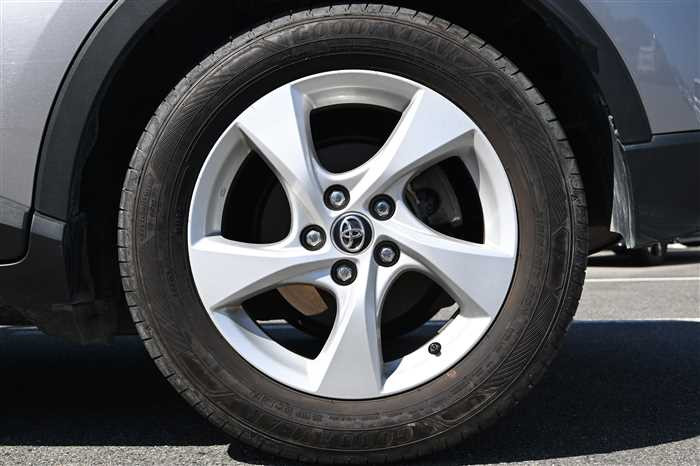 2019 Toyota C-HR DBA-NGX10 (UW-69d9f9e3a6b11)[10]