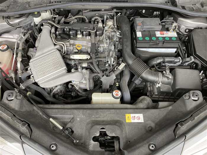 2019 Toyota C-HR DBA-NGX10 (UW-69d9f9e3a6b11)[26]