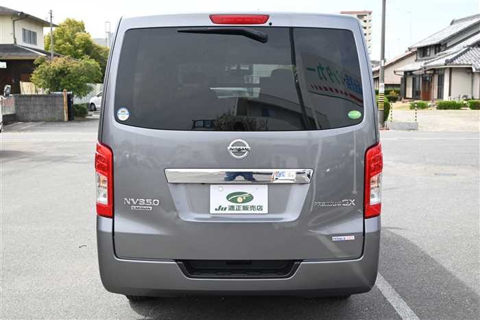 2020 Nissan NV350 Caravan LDF-VW2E26 (UW-69d9f9ed3431a)[6]