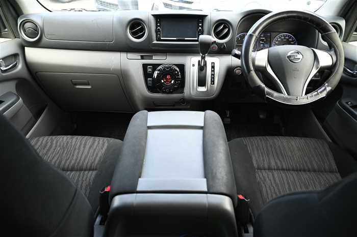 2020 Nissan NV350 Caravan LDF-VW2E26 (UW-69d9f9ed3431a)[23]