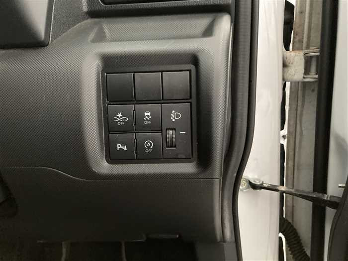 2021 Toyota Raize 5BA-A200A (UW-69d9f9ed1316e)[17]