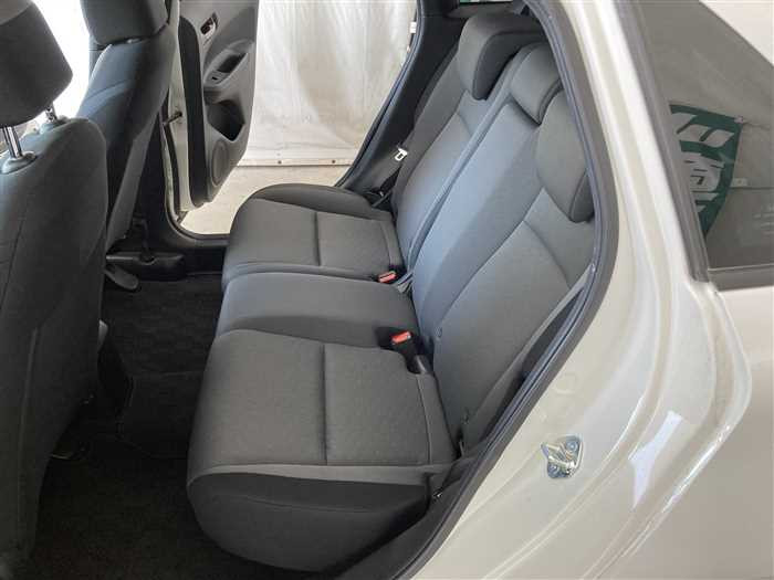 2021 Honda Fit 6BA-GR1 (UW-69d9f9ededbaf)[13]