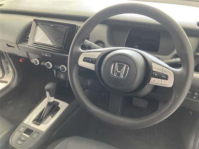 2021 Honda Fit 6BA-GR1 (UW-69d9f9ededbaf)[16]