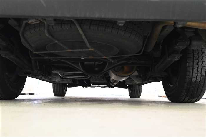 2017 Toyota Hiace Van CBF-TRH200V (UW-69d9f9eecbdbf)[4]