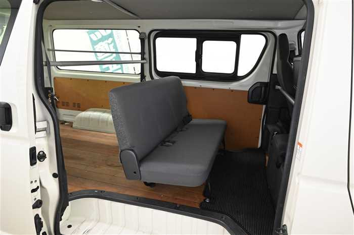 2017 Toyota Hiace Van CBF-TRH200V (UW-69d9f9eecbdbf)[8]