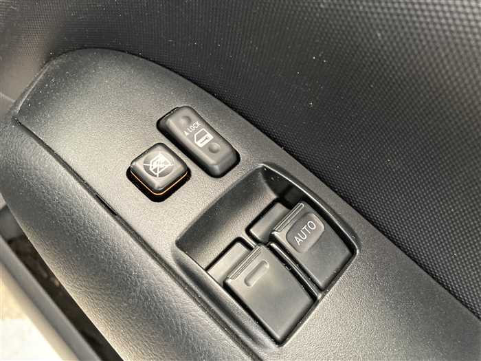 2020 Toyota Succeed Van DBE-NCP160V (UW-69d9f9efbdc85)[17]