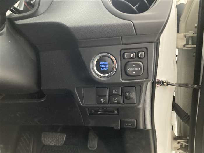 2021 Toyota Corolla Fielder 5BA-NRE161G (UW-69d9f9efe7d78)[17]