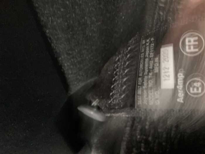 2021 Toyota Corolla Fielder 5BA-NRE161G (UW-69d9f9efe7d78)[23]