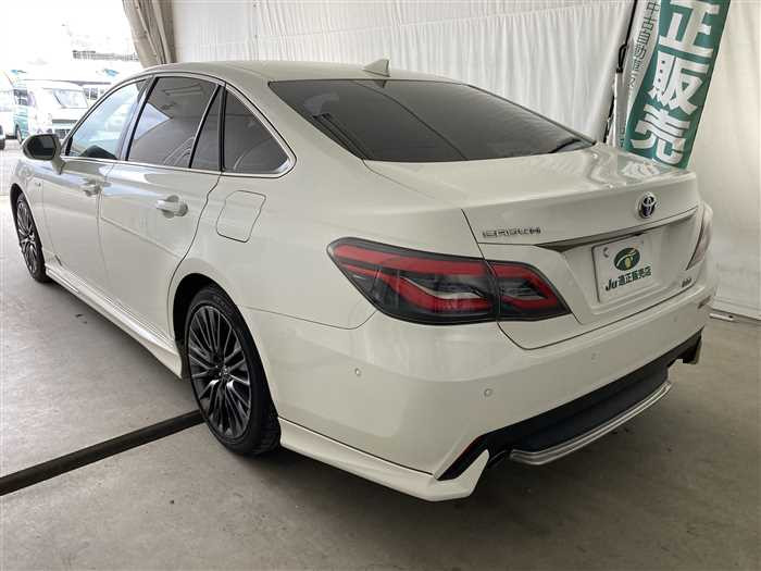 2020 Toyota Crown Hybrid 6AA-AZSH20 (UW-69d9f9f0acb38)[3]