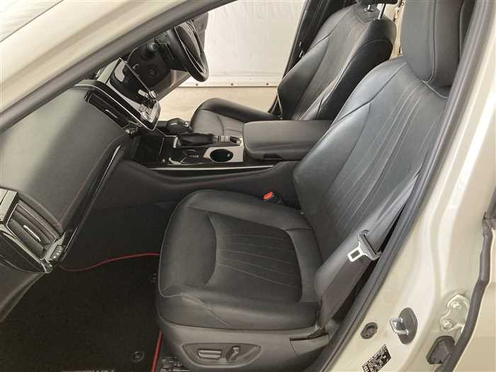 2020 Toyota Crown Hybrid 6AA-AZSH20 (UW-69d9f9f0acb38)[14]