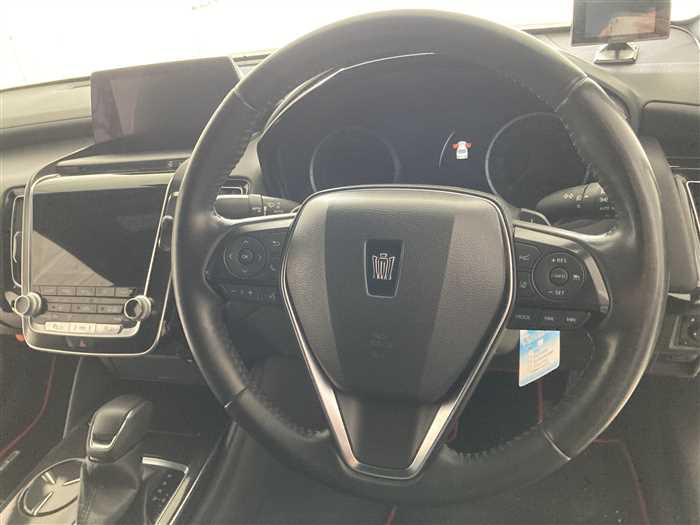 2020 Toyota Crown Hybrid 6AA-AZSH20 (UW-69d9f9f0acb38)[16]