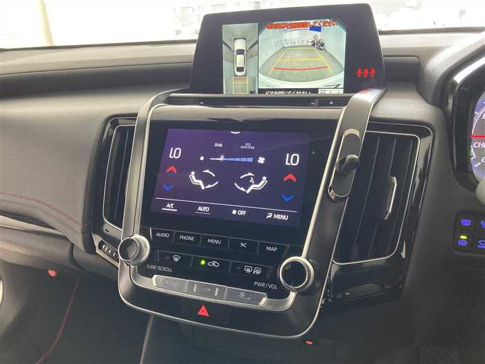 2020 Toyota Crown Hybrid 6AA-AZSH20 (UW-69d9f9f0acb38)[19]