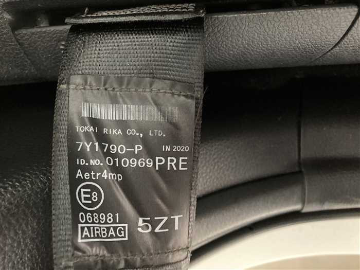 2020 Toyota Crown Hybrid 6AA-AZSH20 (UW-69d9f9f0acb38)[24]