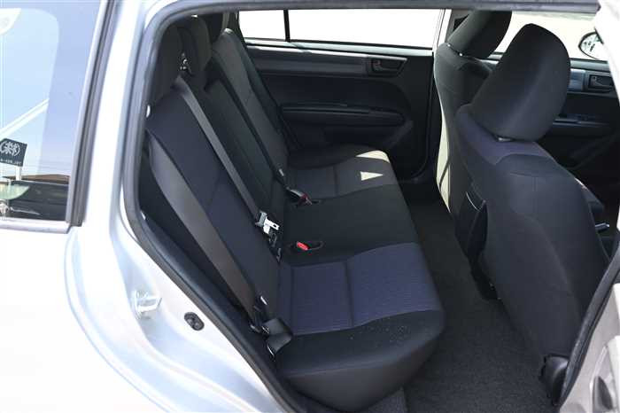 2013 Toyota Corolla Fielder DBA-NZE161G (UW-69d9f9f1590ba)[12]