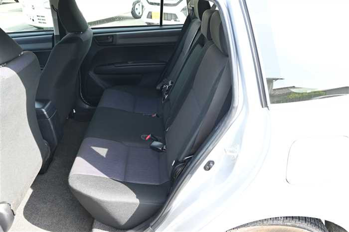 2013 Toyota Corolla Fielder DBA-NZE161G (UW-69d9f9f1590ba)[15]