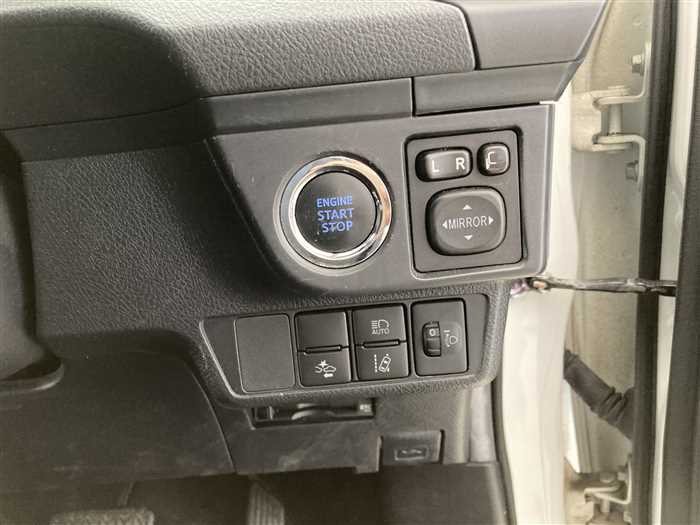 2021 Toyota Corolla Fielder 5BA-NRE161G (UW-69d9f9f122fde)[17]