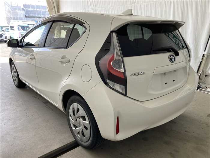2021 Toyota Aqua 6AA-NHP10 (UW-69d9f9f143c04)[3]