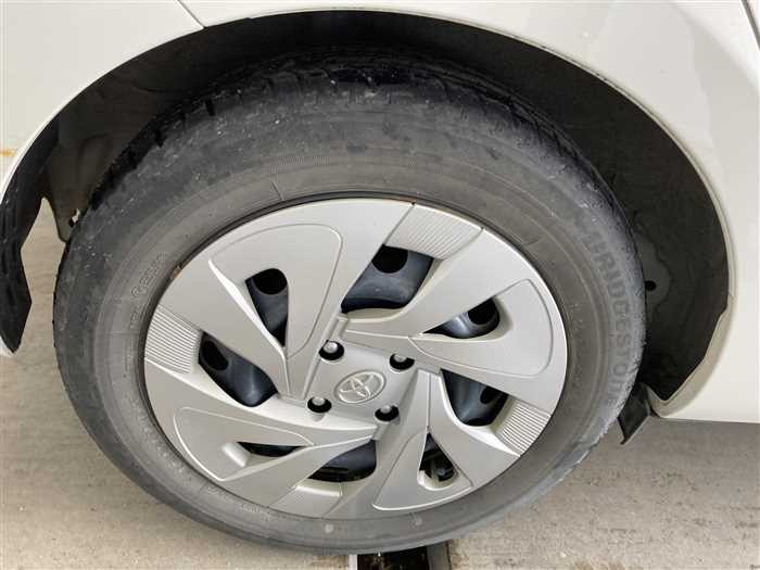 2021 Toyota Aqua 6AA-NHP10 (UW-69d9f9f143c04)[8]