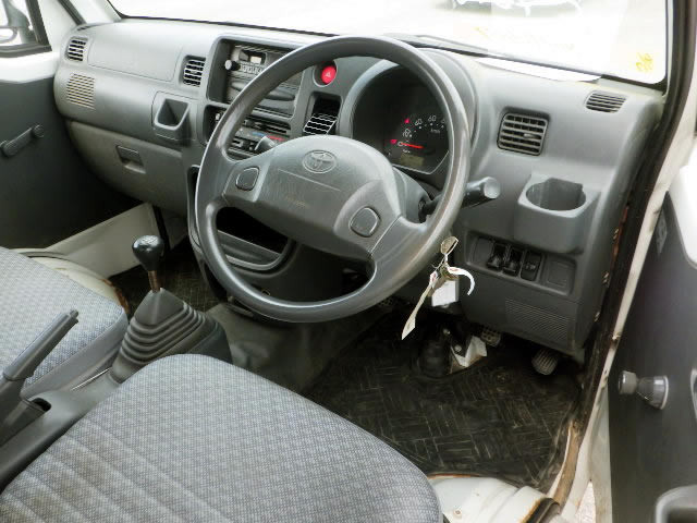 2012 Toyota Pixis S211U (UW-69e73bf2ae49d)[10]