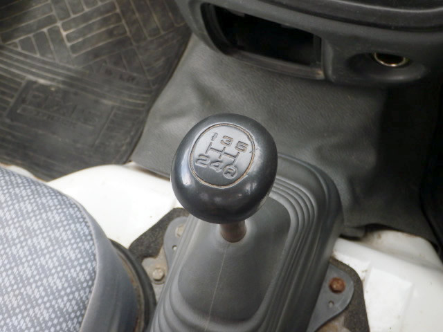 2012 Toyota Pixis S211U (UW-69e73bf2ae49d)[13]