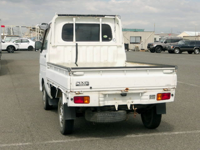 2012 Toyota Pixis S211U (UW-69e73bf2ae49d)[1]