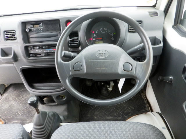 2012 Toyota Pixis S211U (UW-69e73bf2ae49d)[4]