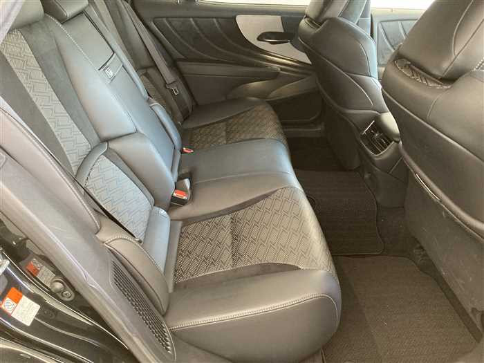 2017 Lexus LS DAA-GVF50 (UW-69d9f9e48ec2e)[10]