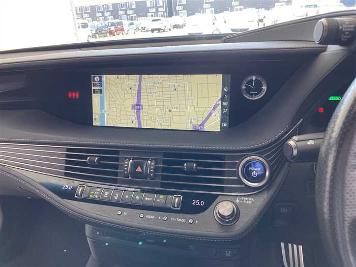 2017 Lexus LS DAA-GVF50 (UW-69d9f9e48ec2e)[20]